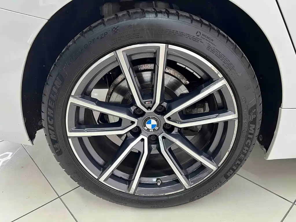 BMW 3 Series — миниатюра 21