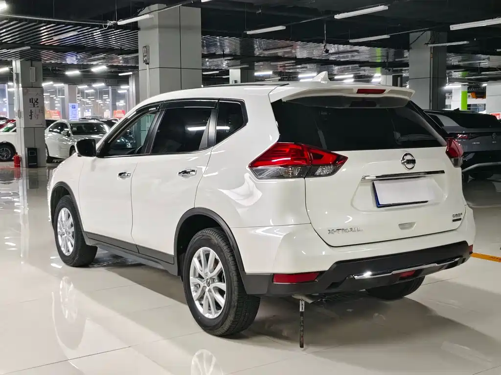 Nissan X-Trail — миниатюра 10