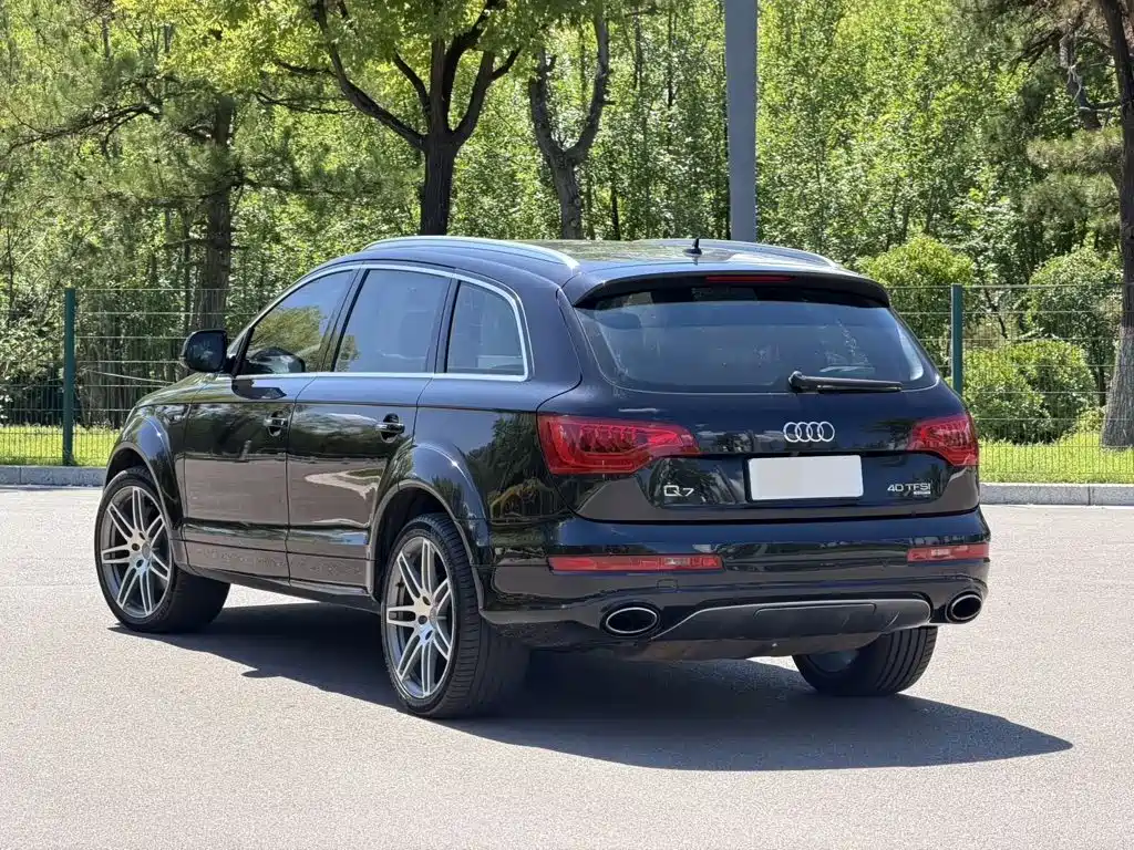 Audi Q7 — миниатюра 4
