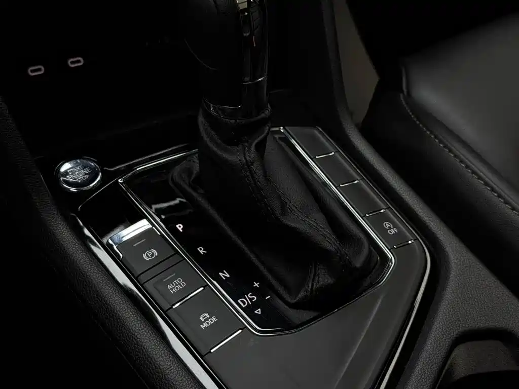 Volkswagen Tharu — миниатюра 6