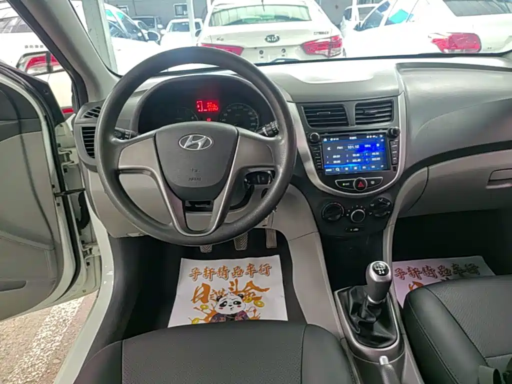 Hyundai Verna — миниатюра 11