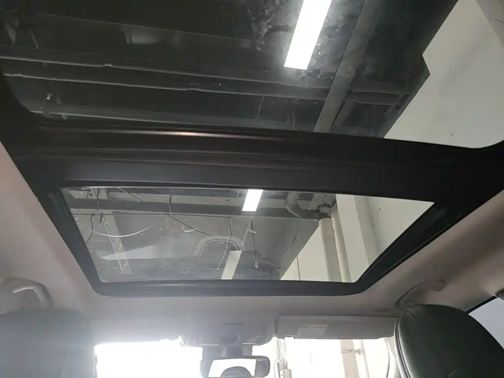 Jeep Cherokee — миниатюра 18