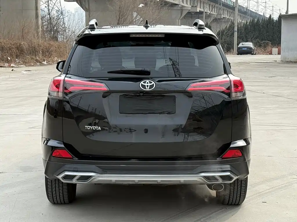 TOYOTA RAV4 RONGFANG