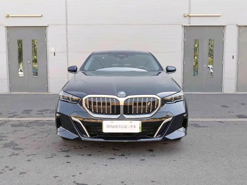 BMW i5 — миниатюра 2