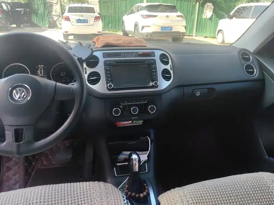 Volkswagen Tiguan — миниатюра 13