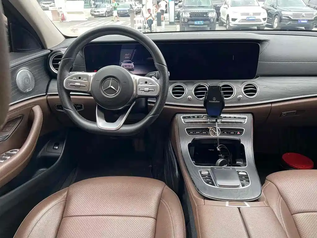 MERCEDES-BENZ  E CLASS