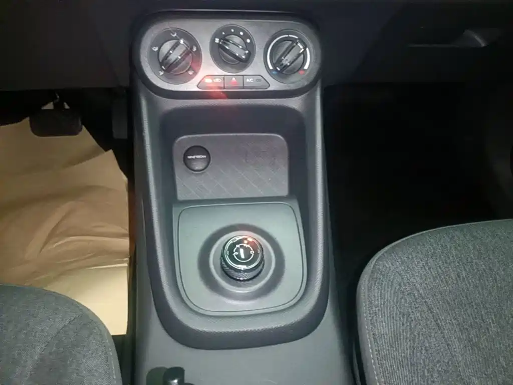 Wuling Hongguang EV — миниатюра 14