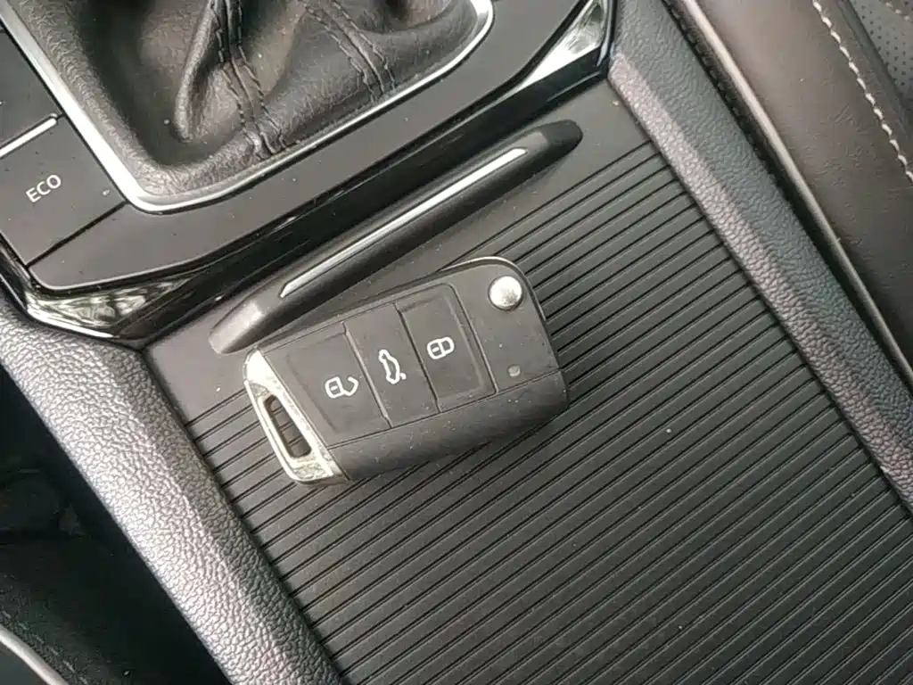 Volkswagen Sagitar — миниатюра 9