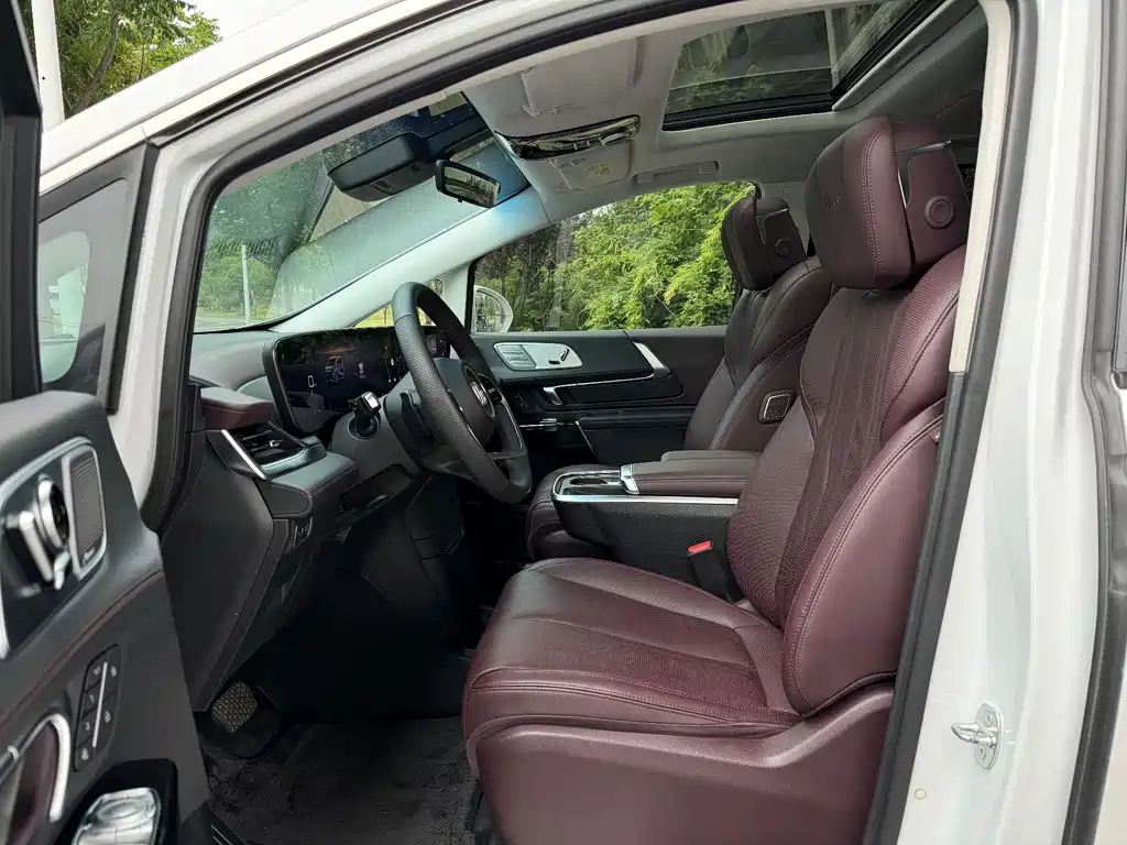 Buick Century 2023 2.0T мест