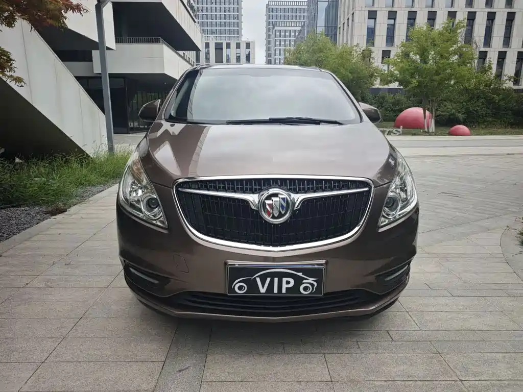Buick GL8 — миниатюра 2