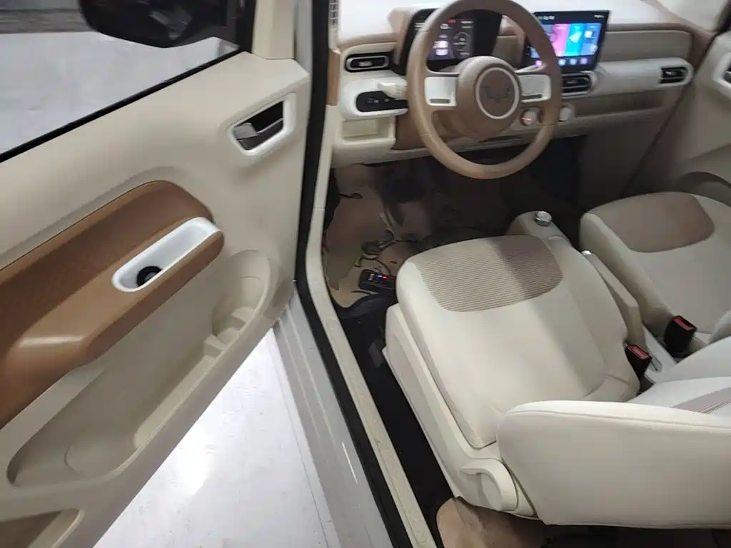 Wuling MINIEV — миниатюра 16