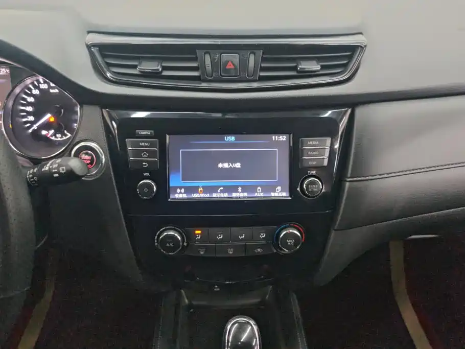 Nissan X-Trail — миниатюра 13