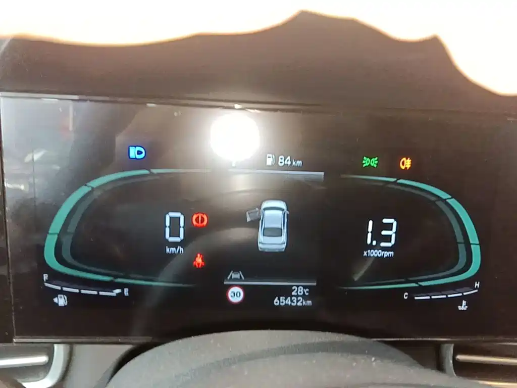 Hyundai Elantra — миниатюра 12