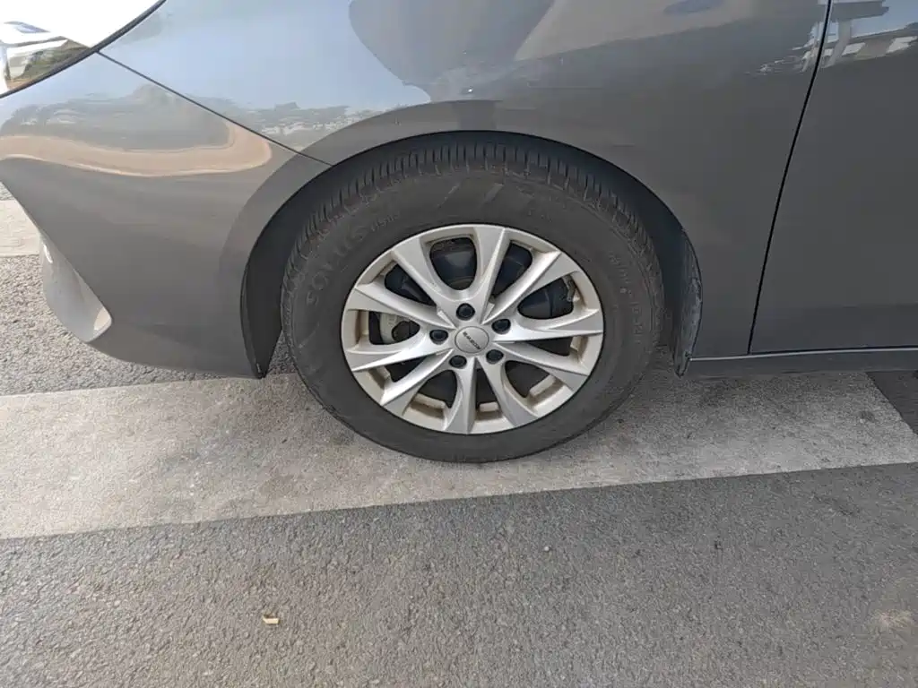 Roewe i5 — миниатюра 23