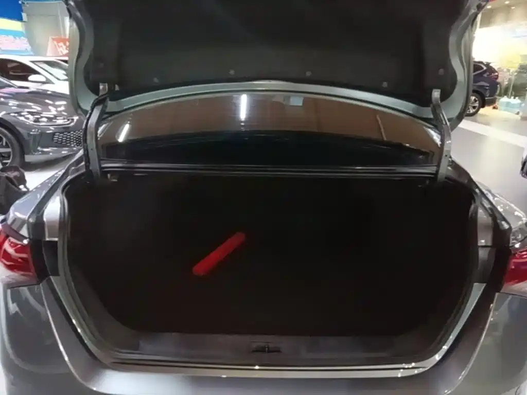 Nissan Sylphy — миниатюра 19