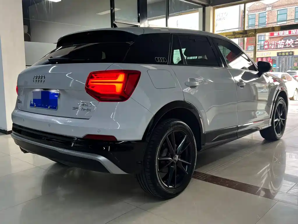 Audi Q2L — миниатюра 4