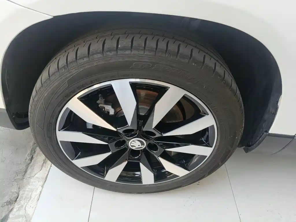 Skoda Karoq — миниатюра 23