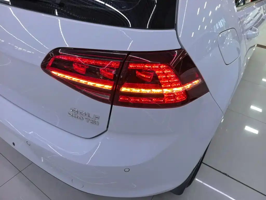 Volkswagen Golf — миниатюра 8