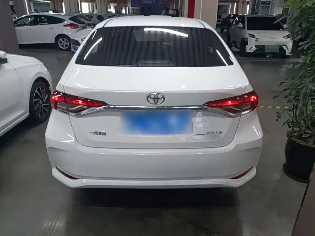 Toyota Corolla — миниатюра 6