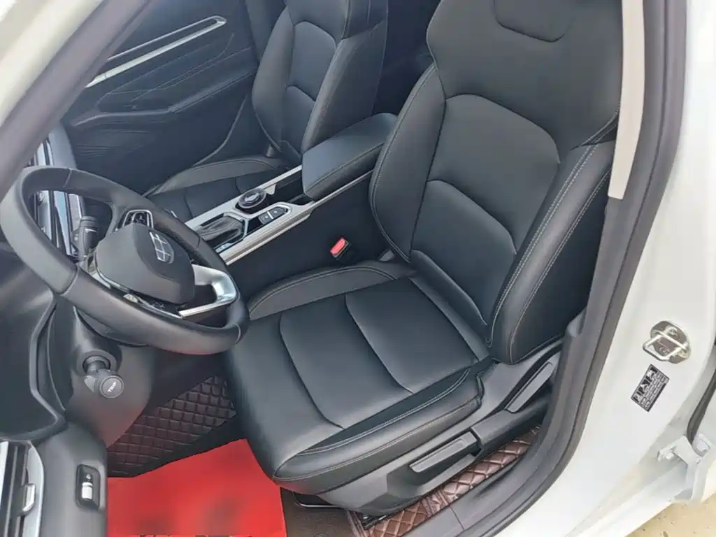 Geely Emgrand — миниатюра 15