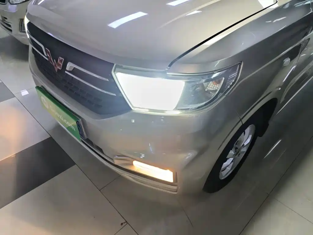 Wuling Hongguang V — миниатюра 24
