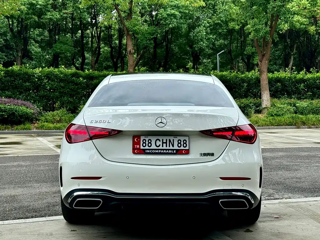 Mercedes-Benz C-Class — миниатюра 10