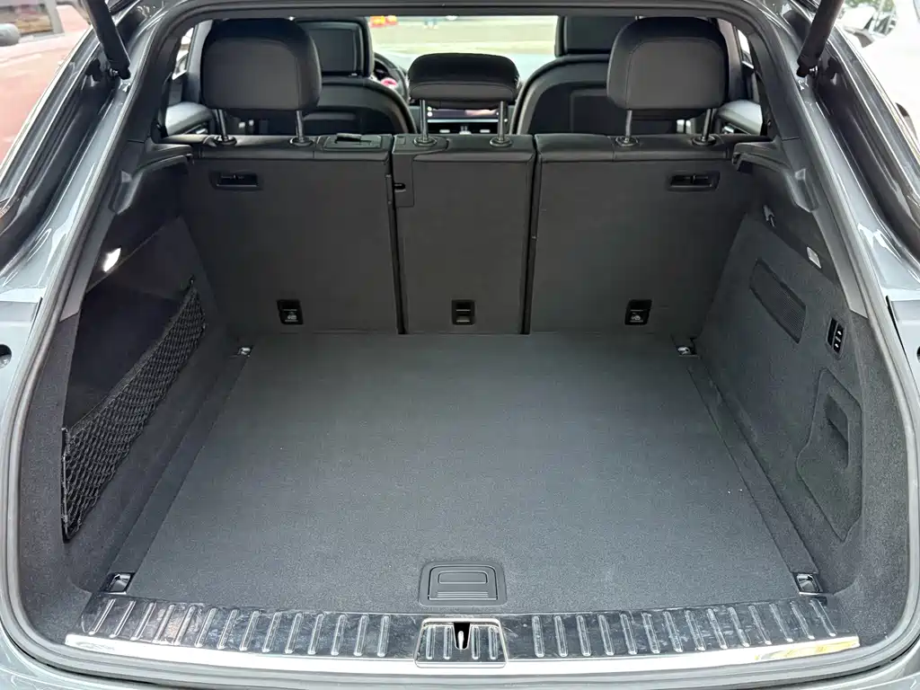 Porsche Cayenne — миниатюра 28
