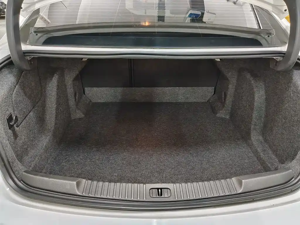 Buick Verano — миниатюра 13