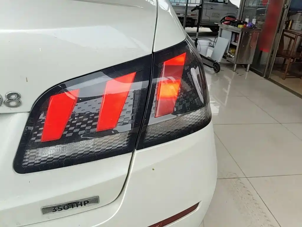 Peugeot 408 — миниатюра 8