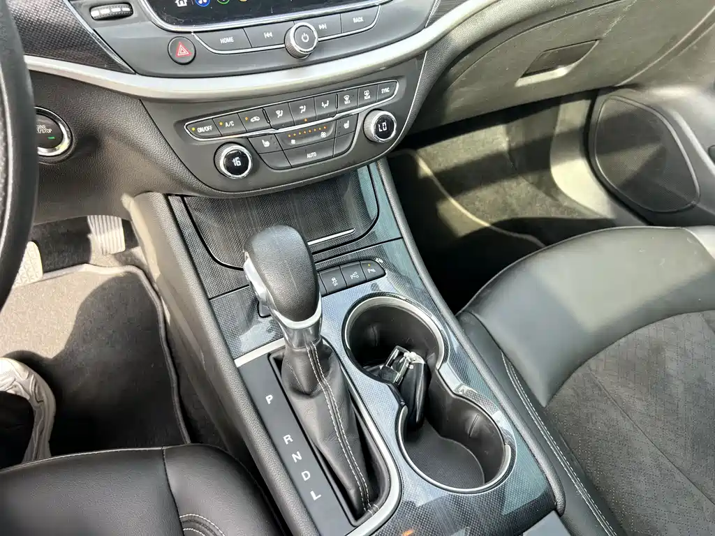 Buick Verano — миниатюра 13