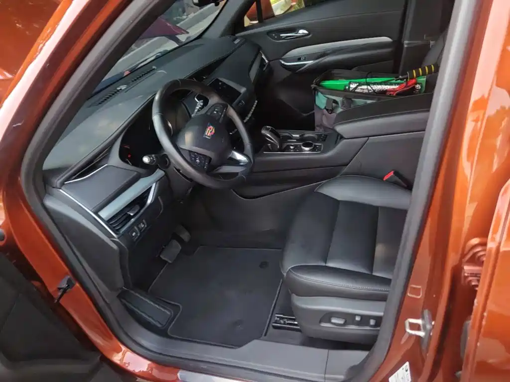 Cadillac XT4 — миниатюра 15