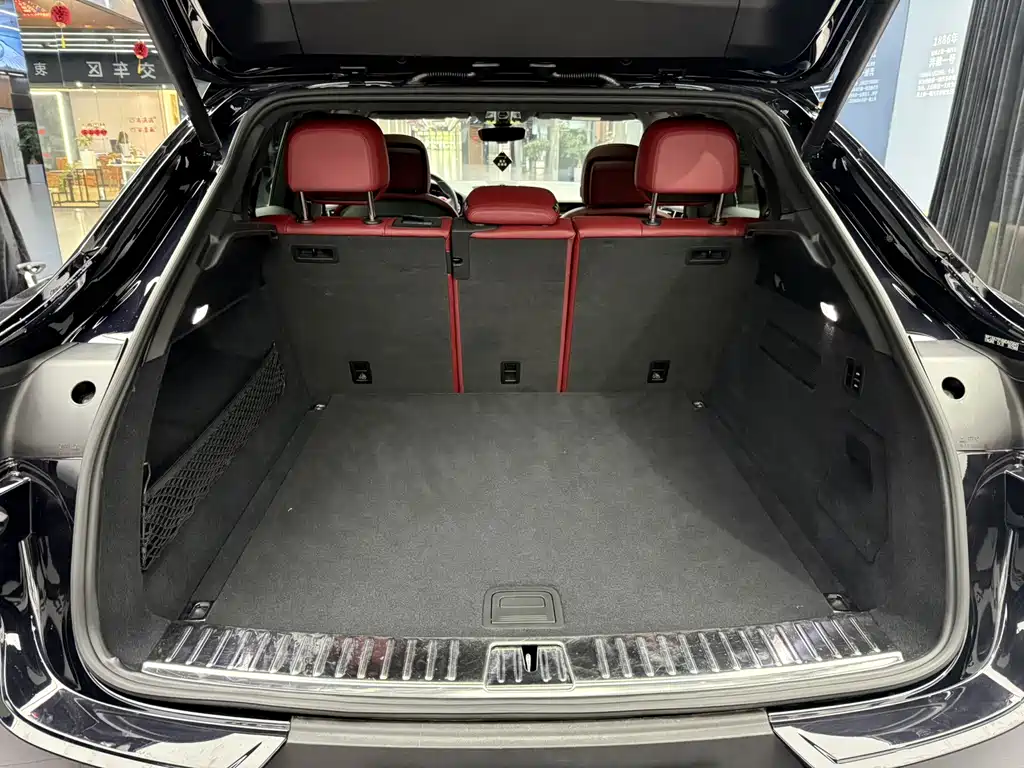 Porsche Cayenne — миниатюра 7