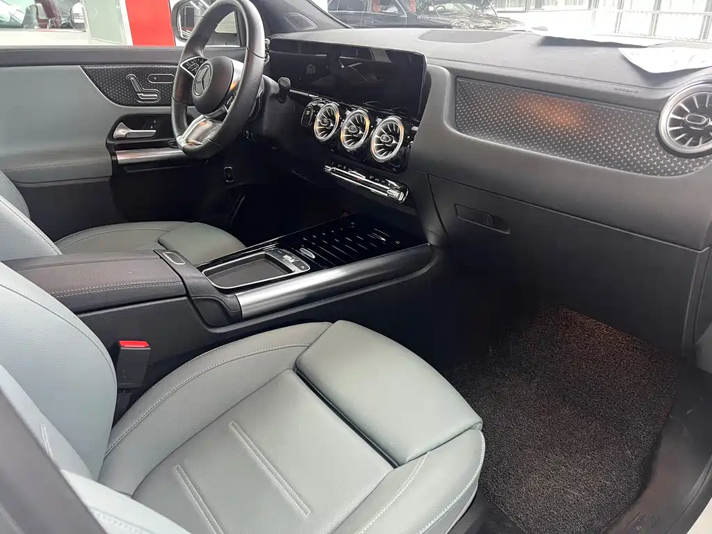 Mercedes-Benz EQA — миниатюра 9