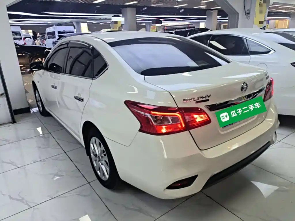 Nissan Sylphy — миниатюра 5