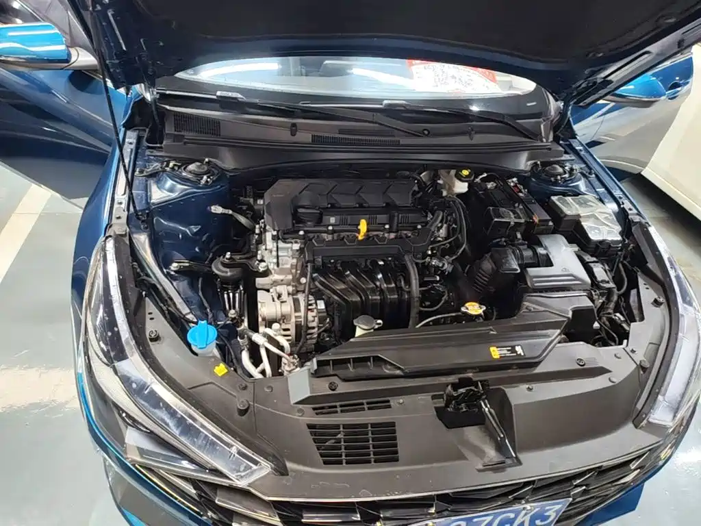 Hyundai Elantra — миниатюра 20