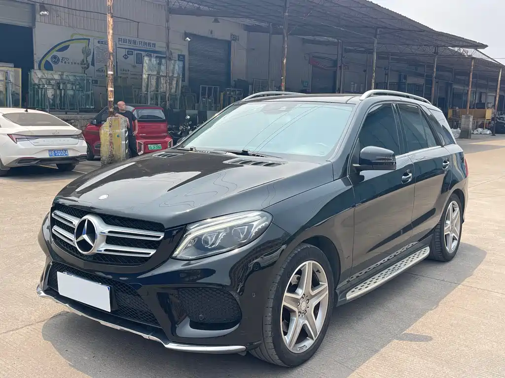 Mercedes-Benz GLE 2016
