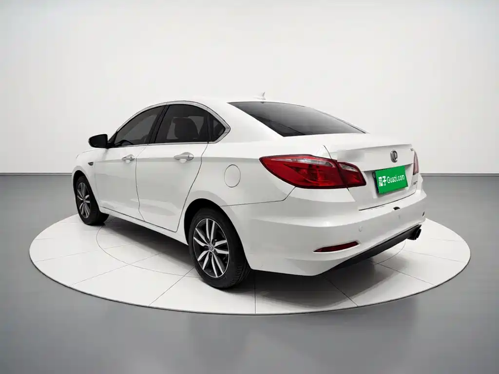 Changan Eado — миниатюра 4