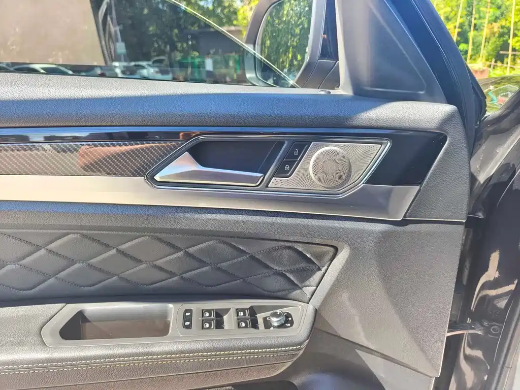 Volkswagen Teramont — миниатюра 7