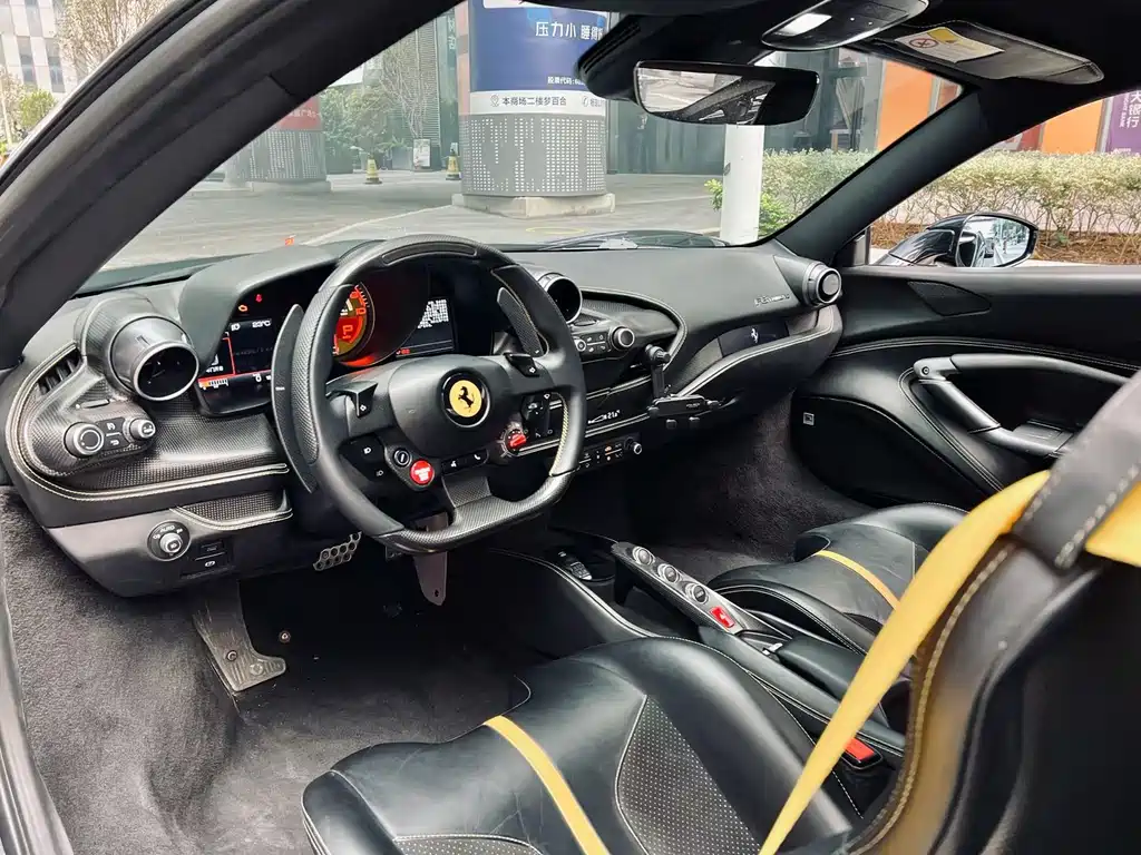 Ferrari F8 Tributo 3.9T V8, фото 4