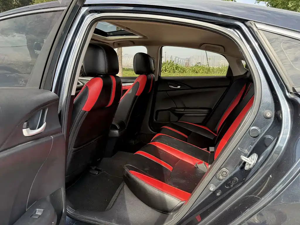 Honda Civic — миниатюра 6