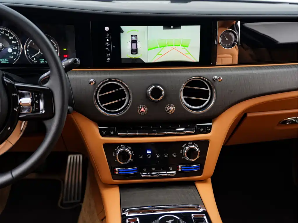 Rolls-Royce Ghost — миниатюра 15