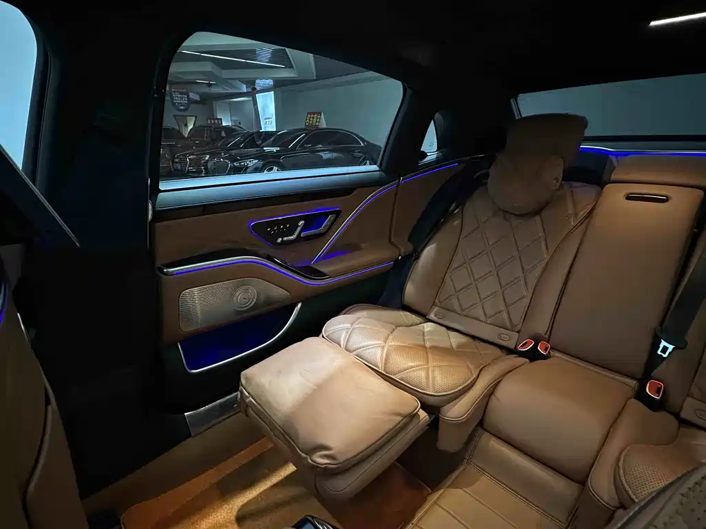 Mercedes-Benz S-Class — миниатюра 8