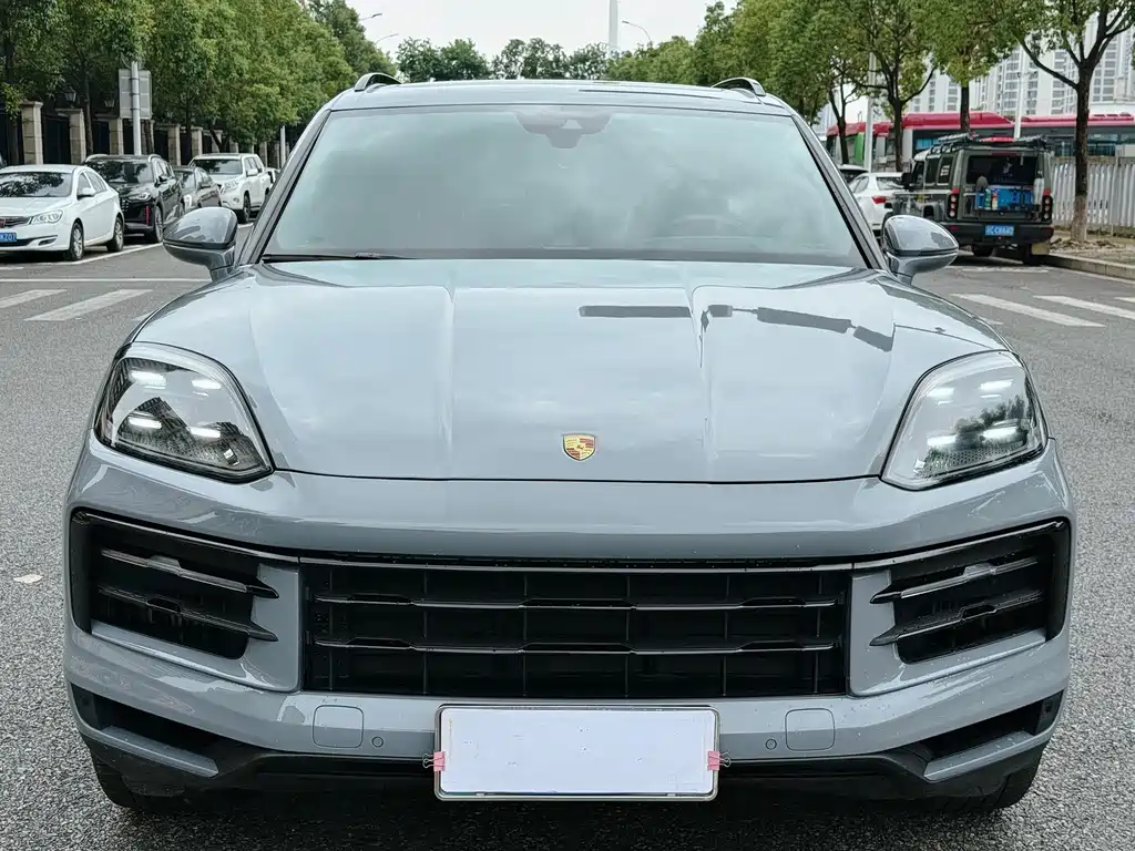 Porsche Cayenne — миниатюра 2