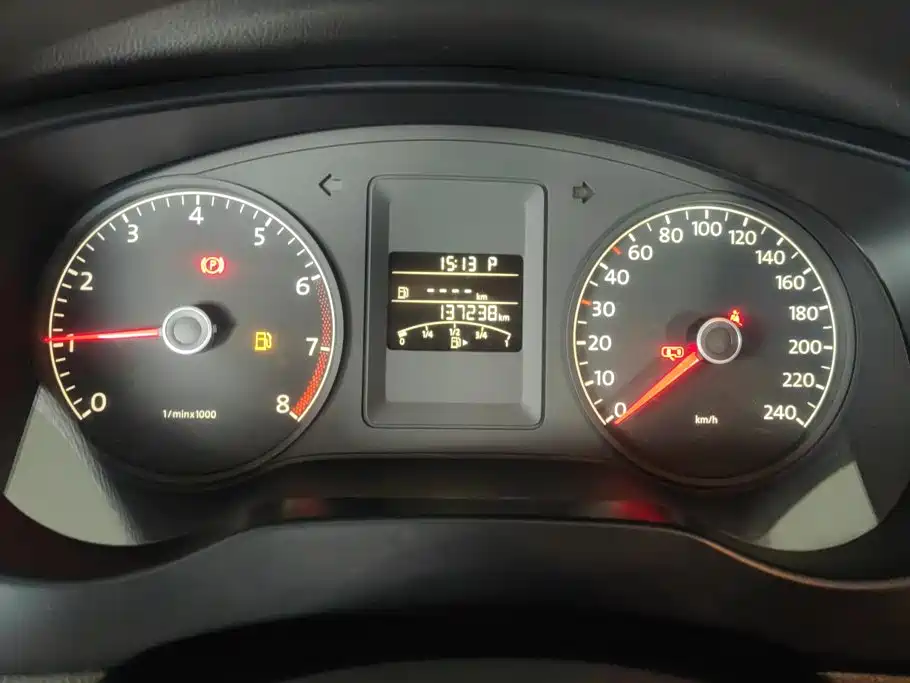 Volkswagen Sagitar — миниатюра 14