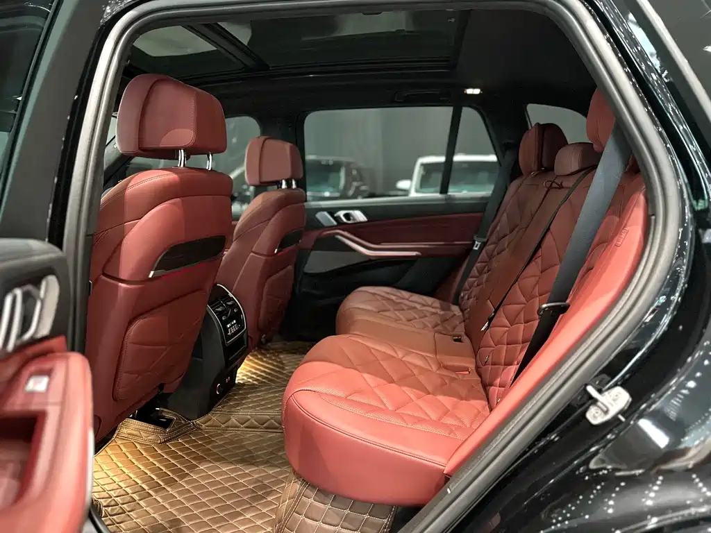 BMW X5 2022 xDrive 40Li M Sport