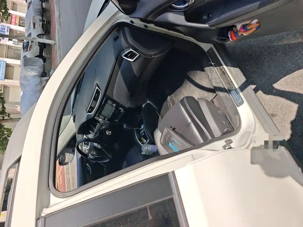 Nissan X-Trail — миниатюра 19