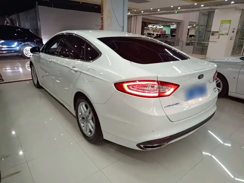 Ford Mondeo — миниатюра 5