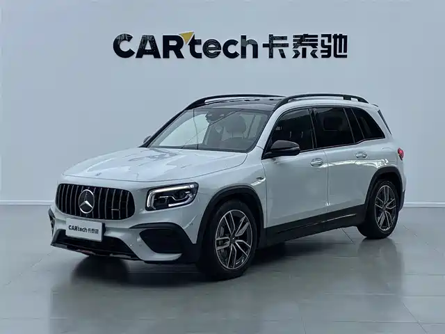 MERCEDES-BENZ  GLB AMG 2023