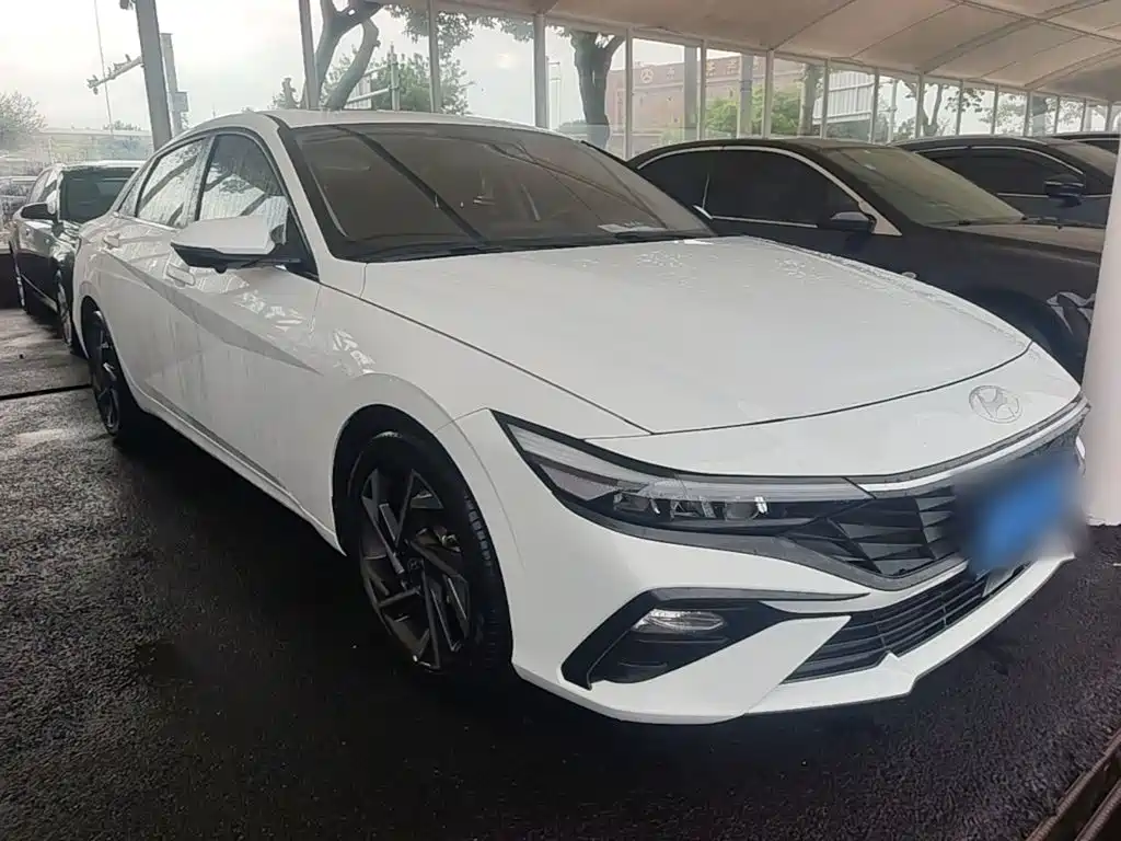 Hyundai Elantra — миниатюра 4