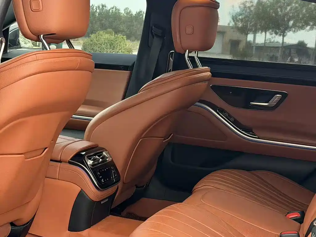 Mercedes-Benz S-Class — миниатюра 8